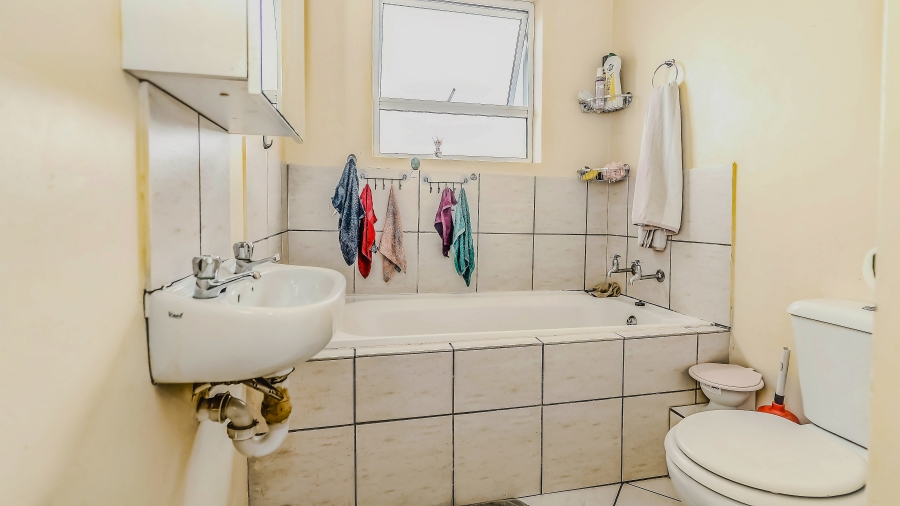 3 Bedroom Property for Sale in Sunset Glen Western Cape